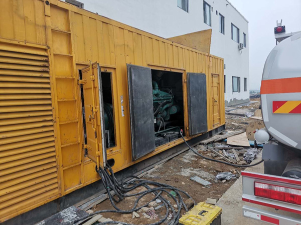 新沂如何在发电机出租合同中约定设备的维修和保养责任?